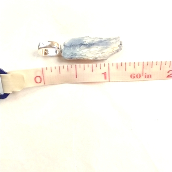 Hand crafted Kyanite small flat stone pendant blue white - Picture 3 of 4